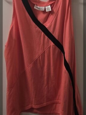 Coral Tank Top with Diagonal Black Stripe Size 2xl
